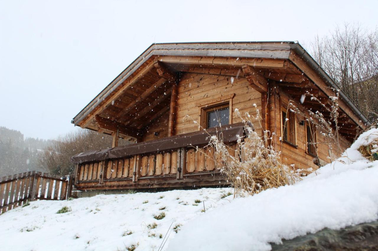 Das Paradieschen Edlitz - Stilvolles Blockhaus Mit Kamin Exterior photo